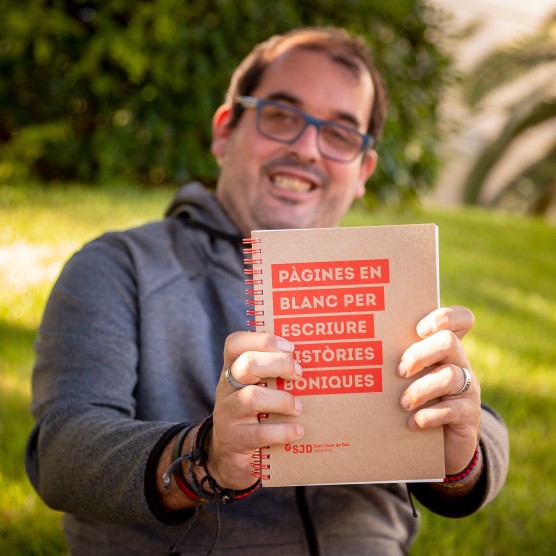 Libreta reciclada para escribir historias bonitas 2