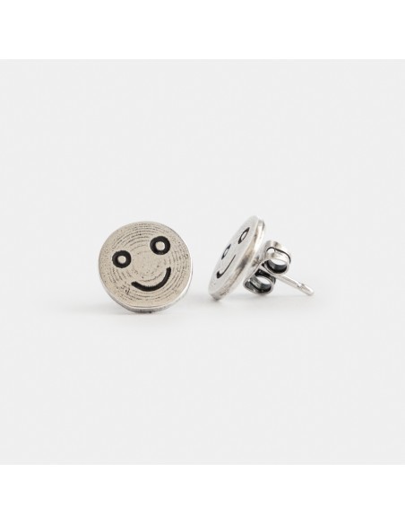 Arracades smile