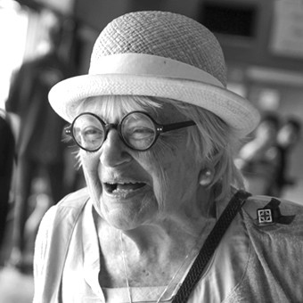 Pilarín Bayés